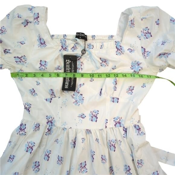 NEW Scarlet Darkness Blue Floral Women Ruffled Tiered Dress M - Picture 3 of 8